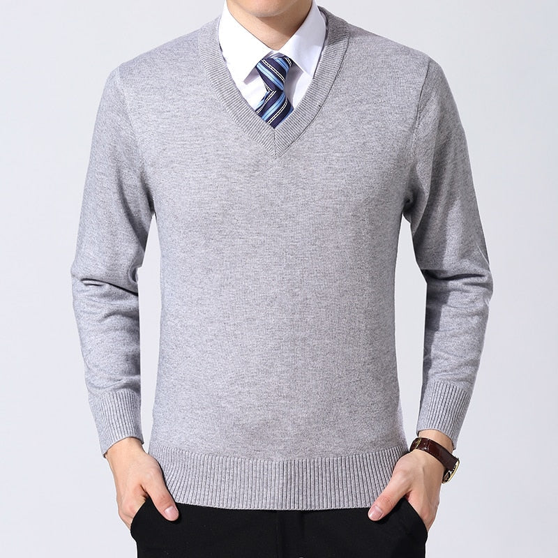 New Fashion Brand Sweater Mens Pullover V Neck Slim Fit Jumpers Knitting Thick Warm Autumn Korean Style Casual Mens Clothes