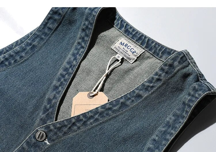 Retro Denim Vest Men Sleeveless Cargo Harajuku Style Tooling Jean Jacket Cowboy Fashion Wasitcoat Men'S Clothing