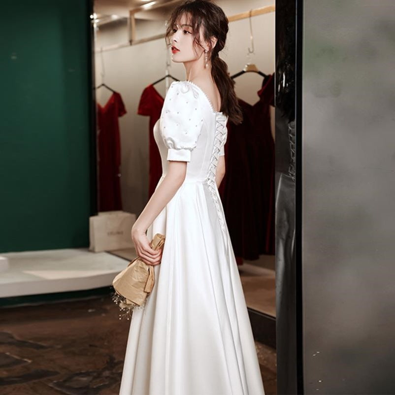 Simple satin light wedding dress new retro Hepburn style bride Mori travel photo go out yarn super fairy