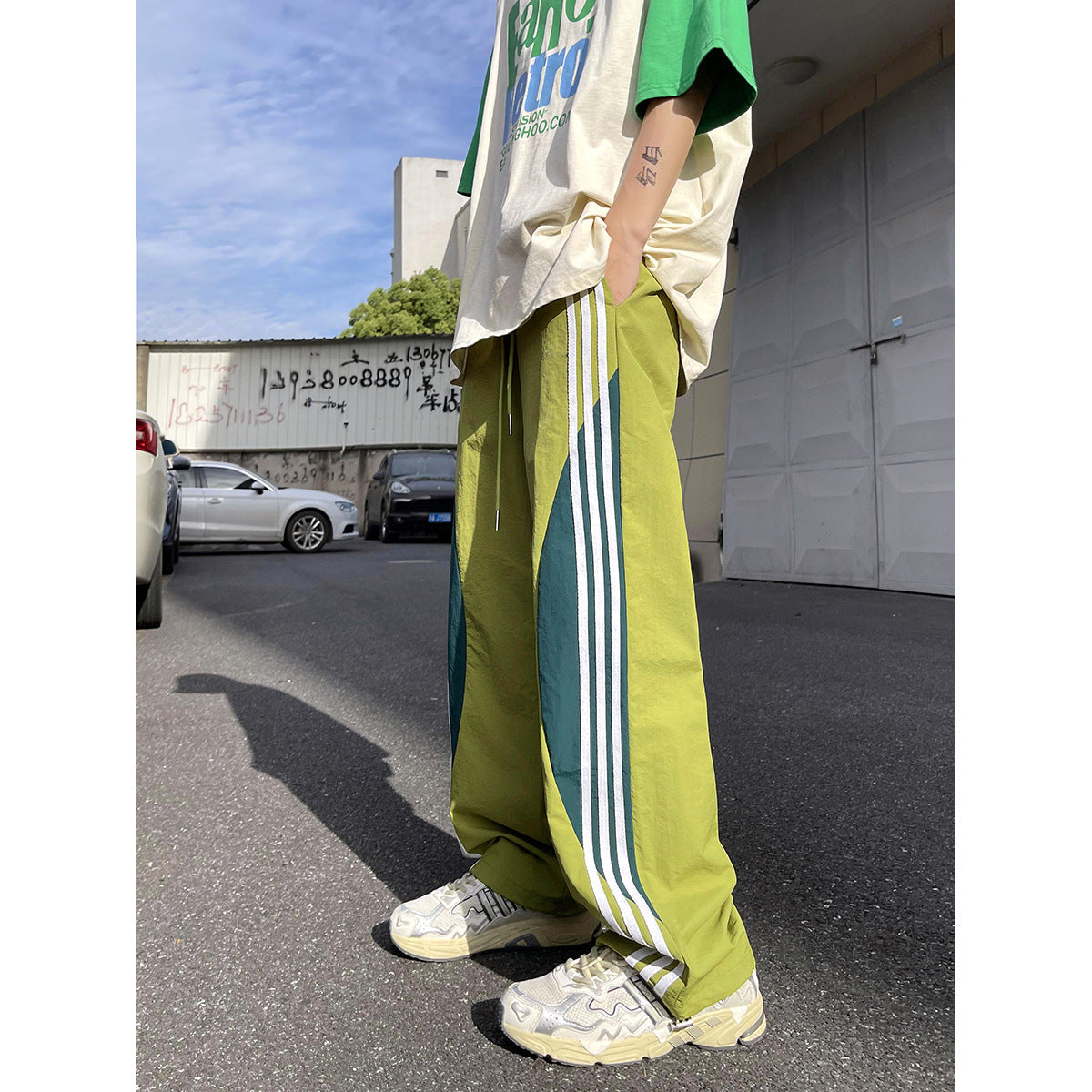 Summer dopamine quick-drying casual pants men's trendy three-bar contrast color loose straight American sports paratrooper pants