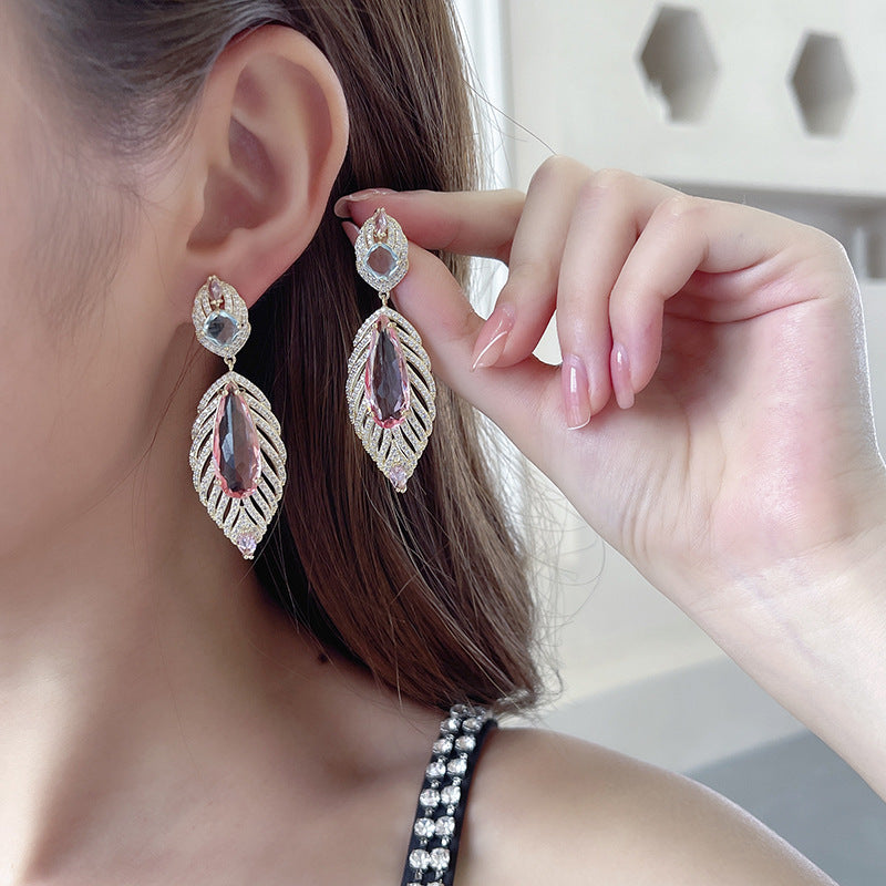 2025 court style exaggerated atmosphere fashion temperament earrings women's super flash zircon inlaid heavy industry feather earrings