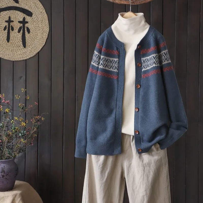 Ethnic style round neck knitted cardigan jacquard knitted sweater autumn and winter new top retro loose lazy coat
