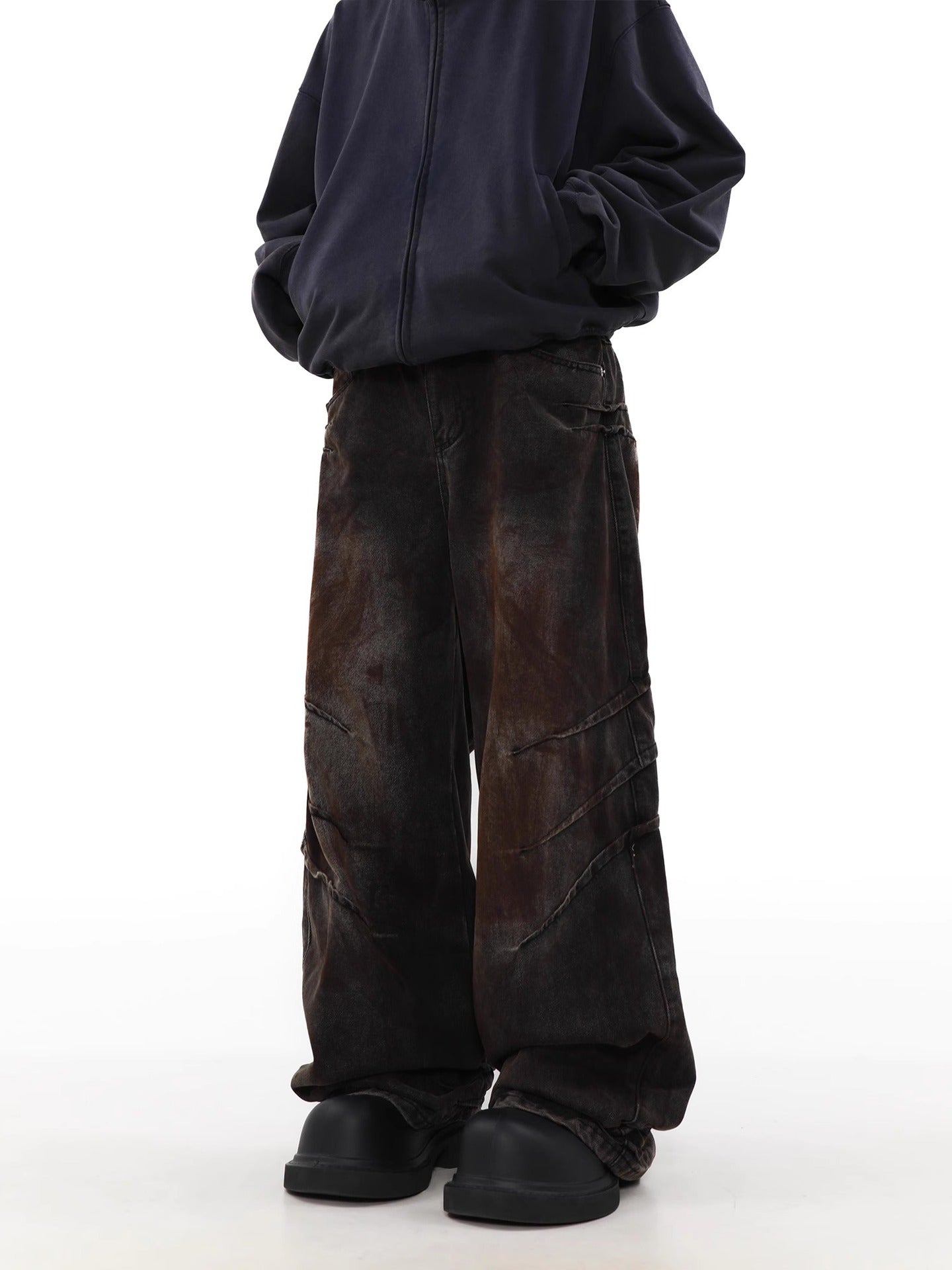 American high street design, old and dirty wasteland style jeans for men, new loose niche straight pants for spring