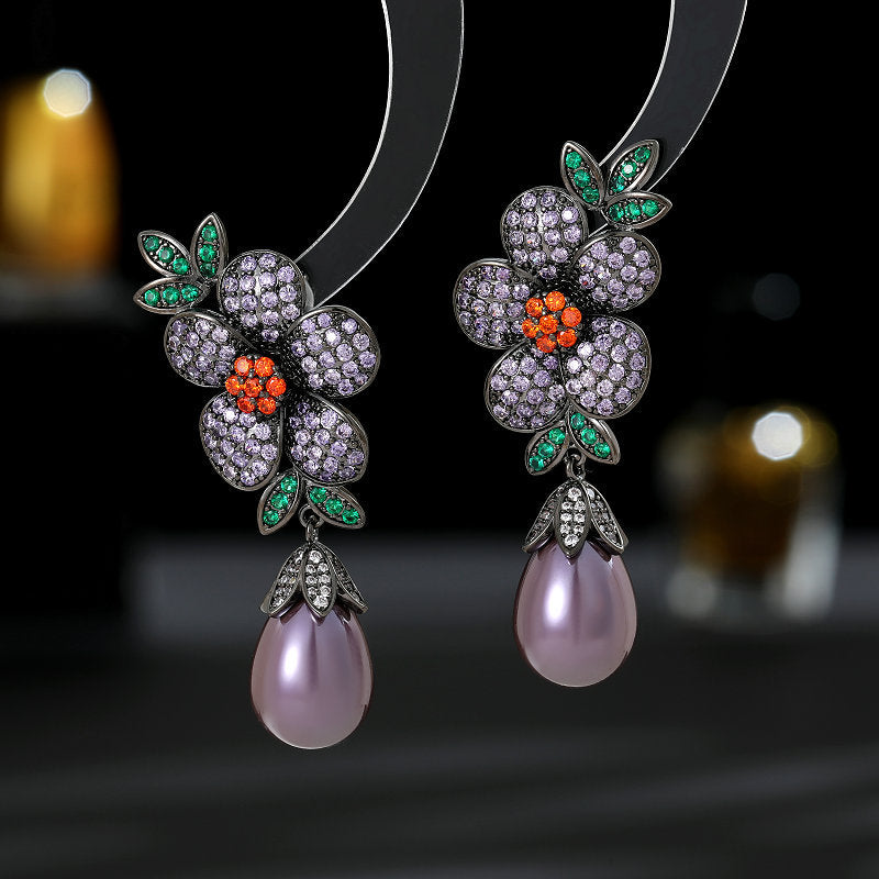 2025 Exaggerated atmosphere, water droplets, pearl flower earrings, retro elegance temperament, court style, advanced sense, heavy industry earrings wholesale