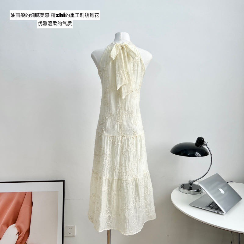 2025 Design sense niche retro texture sense flower embroidery sleeveless neck temperament long dress super fairy vacation style dress
