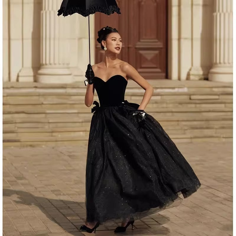 Studio photo wedding dress retro Hepburn style tube top black dress couple location forest department photo travel photo