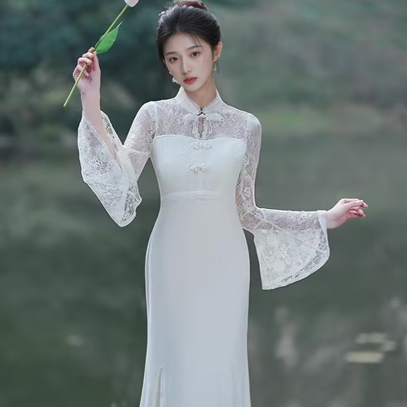 2025 new high-end design sense of national style white buckle lace splicing hip mermaid dress LZ074
