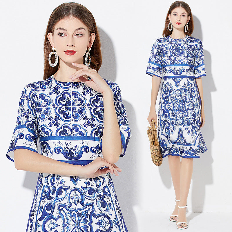 Summer 2025 retro court style temperament short-sleeved round neck waist thin medium and long celadon printed hip-wrapped dress