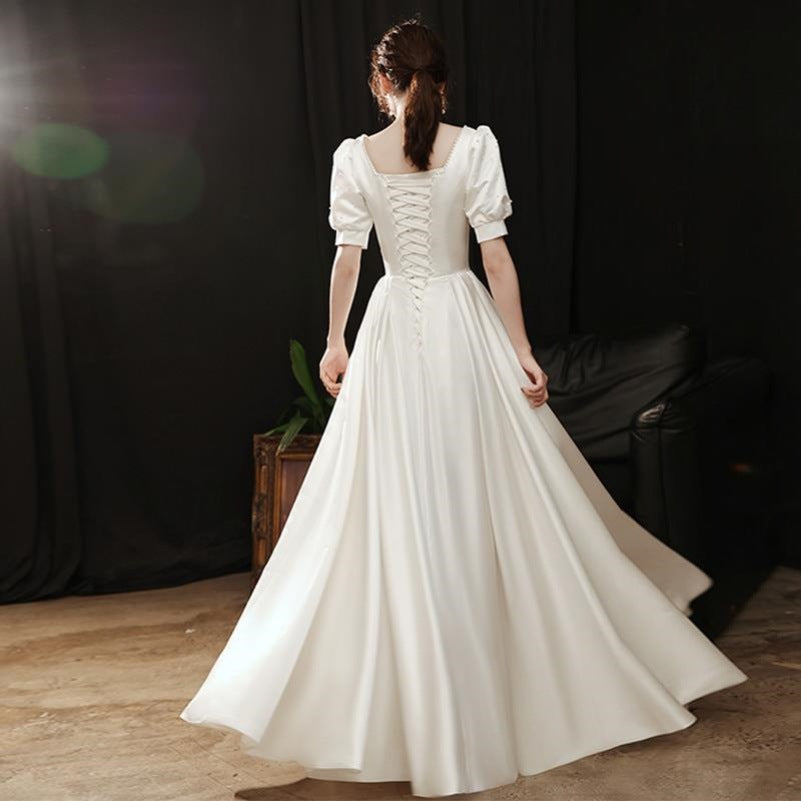 Simple satin light wedding dress new retro Hepburn style bride Mori travel photo go out yarn super fairy