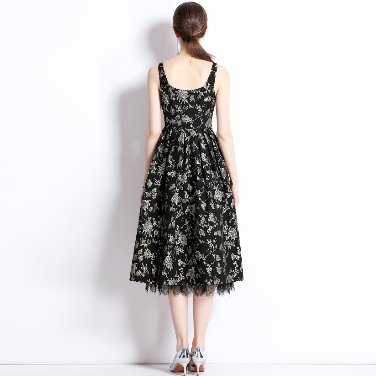 Summer court style celebrity temperament black gold rose embroidered gold silk heavy industry jacquard long waist and thin dress