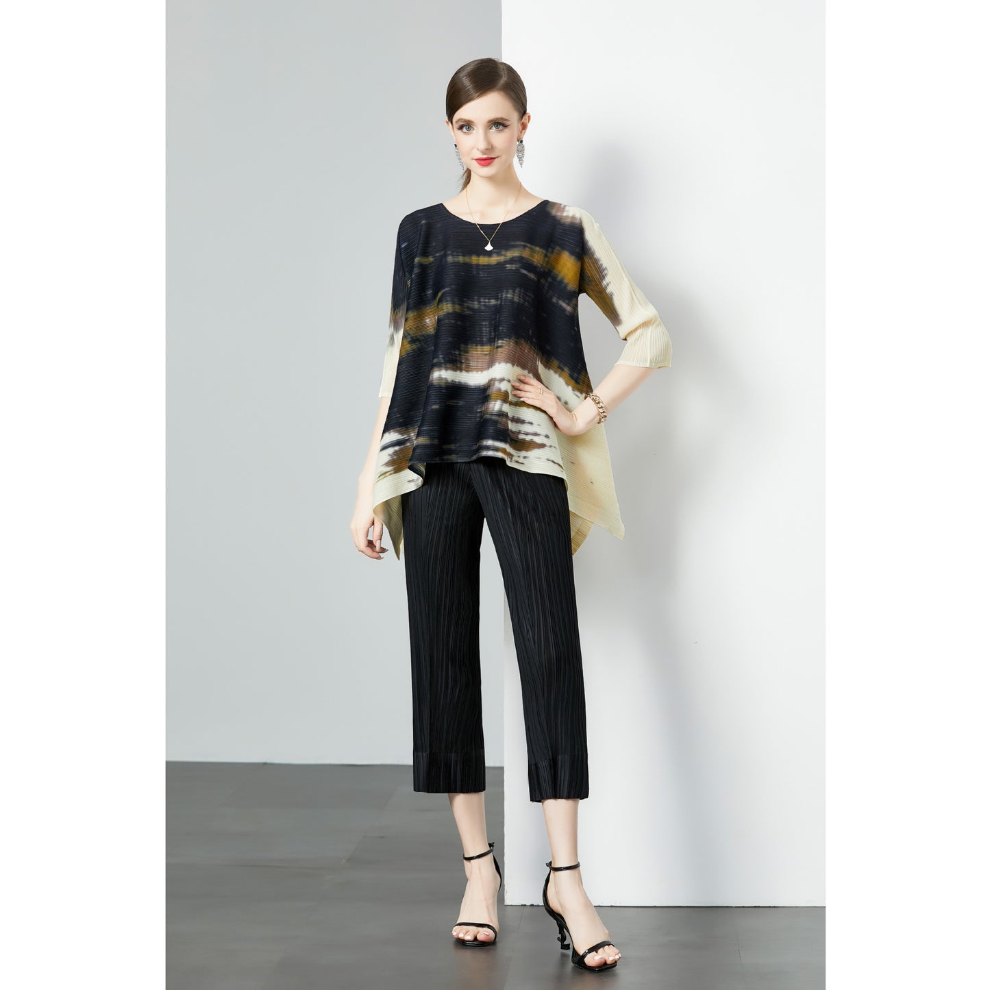 Popular style suit women's niche high-end sense loose elastic pleated printed top + high-waisted wide-leg casual pants