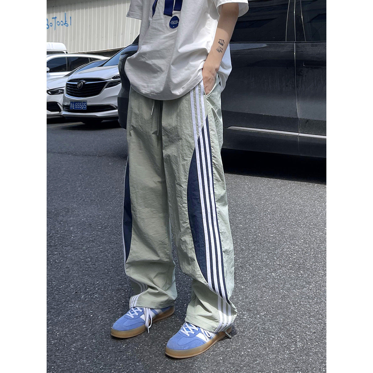 Summer dopamine quick-drying casual pants men's trendy three-bar contrast color loose straight American sports paratrooper pants
