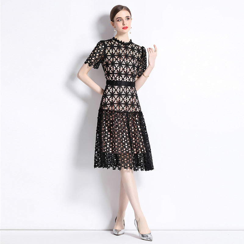 Light and mature style design sense retro niche sexy hollow lace short-sleeved dress women's summer new