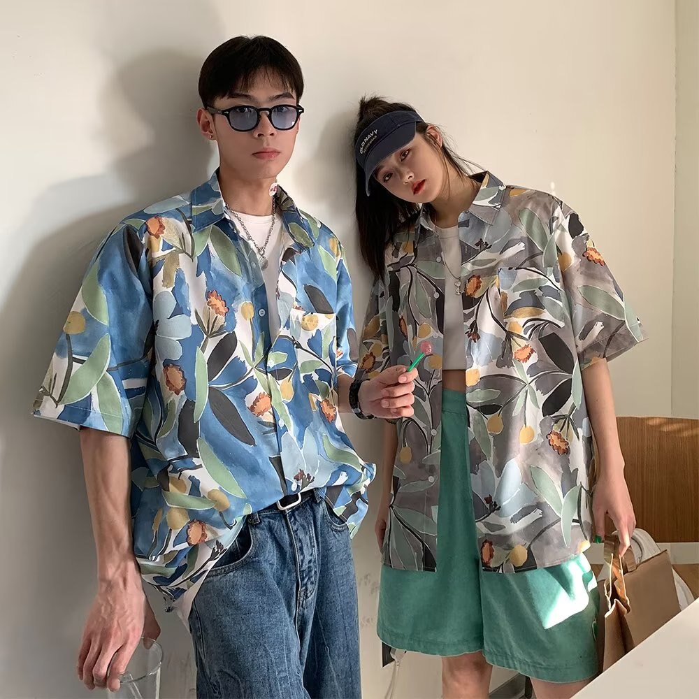 Couple Japanese Shirt Harajuku Oversized Short Sleeve Shirt for Men Women Hawaiian Print Flower Shirt Geometric Streetwear