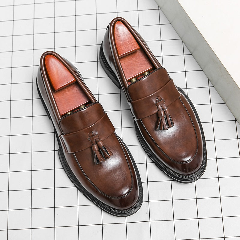 saferido Elegant Men Social Casual Shoes Pointed Thick bottom Loafers For Men Driving Moccasins Comfortable Slip-On Tassel Wedding Shoes