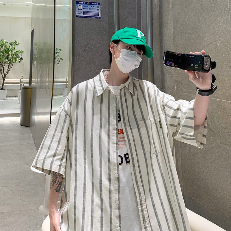 Retro Striped Short Sleeve Shirts for Men Summer Japanese Fashion Loose Casual Hawaiian Shirt Oversized Men Clothing