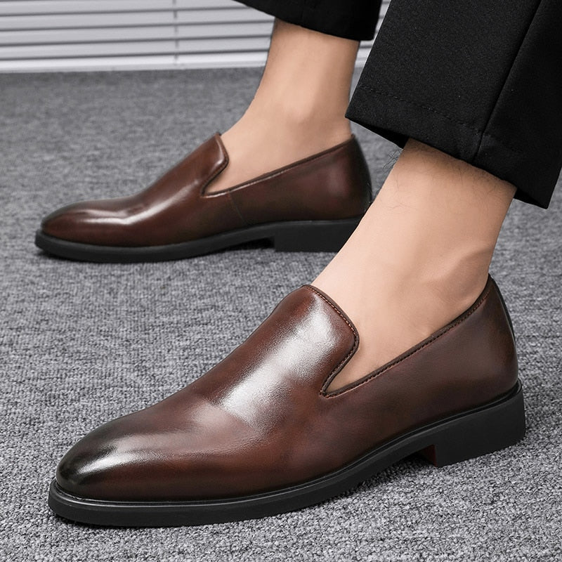 saferido Classic Red sole Men's Casual Loafers Driving Shoes Moccasin Fashion Male Flats Breathable Men Lazy Shoes Slip-On Wedding Shoes