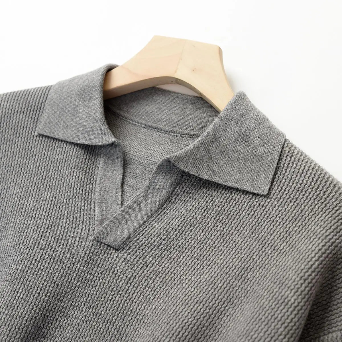 Designed Winter Small V-neck Pullover Knitted Sweater Men Retro Polo Collar Loose High-end Simple Solid Color Vintage Sweater