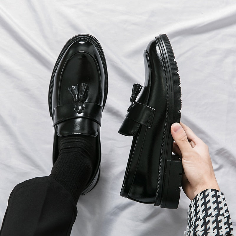 saferido Elegant Men Social Casual Shoes Pointed Thick bottom Loafers For Men Driving Moccasins Comfortable Slip-On Tassel Wedding Shoes