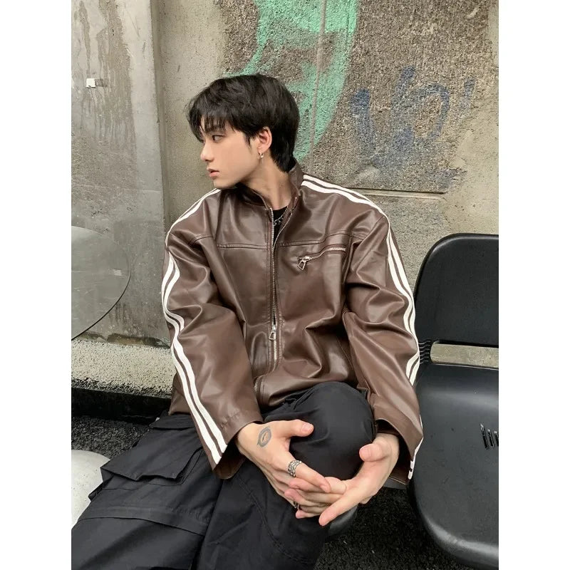 Retro Leather Jacket Men Women American Patchwork Strip Racing Outerwear Loose Hip Hop Zippers Brown PU Coat Streetwear Spring