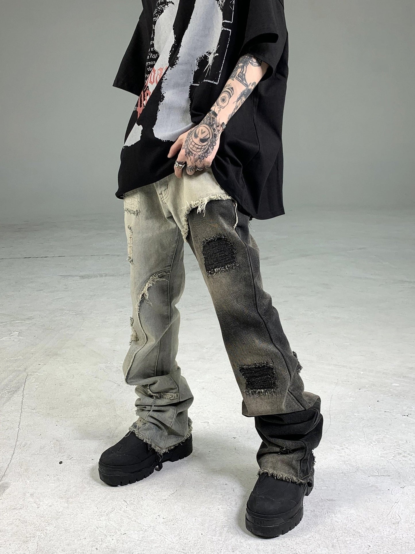 avant-garde and cutting-edge design, heterochromatic stitching, tattered beggar pants, with slight ruffled edges, and