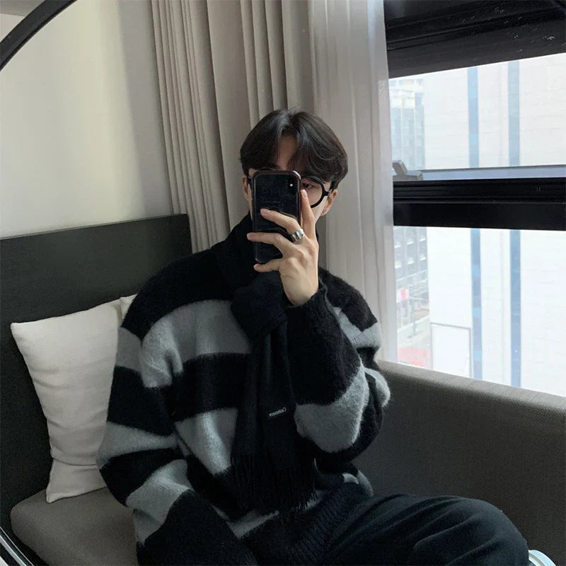 Men's Knitted Light Luxury Pullover Sweater Men Casual Striped Vintage Loose O Neck Solid Color Long Sleeve Streetwear Knitwear