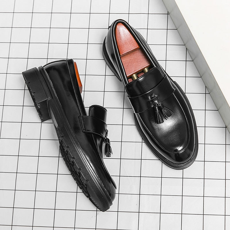 saferido Elegant Men Social Casual Shoes Pointed Thick bottom Loafers For Men Driving Moccasins Comfortable Slip-On Tassel Wedding Shoes
