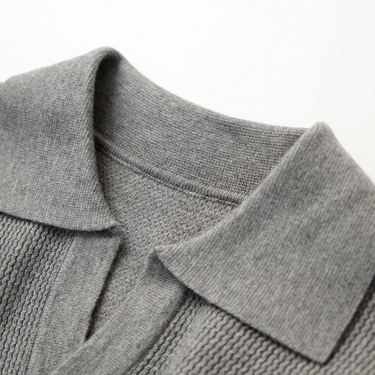 Designed Winter Small V-neck Pullover Knitted Sweater Men Retro Polo Collar Loose High-end Simple Solid Color Vintage Sweater
