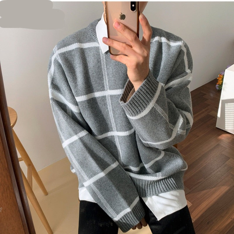 LINE SWEATER