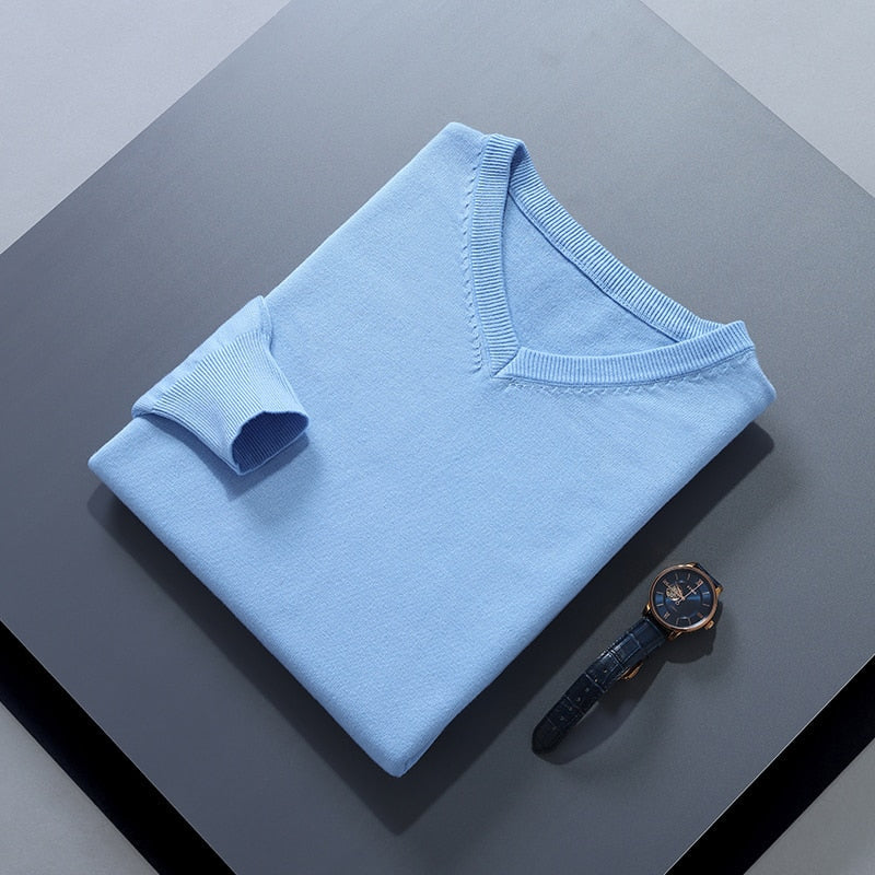 Man Pullovers Winter New Fashion Vneck Sweater Hot Sale Wool Knitted Jumpers Male Woolen Clothes Standard Tops