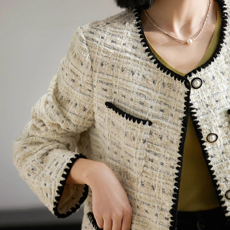 2025 High-end contrasting color Xiaoxiangfeng coat, spring and autumn white tweed short women's coat, spring new women's clothing