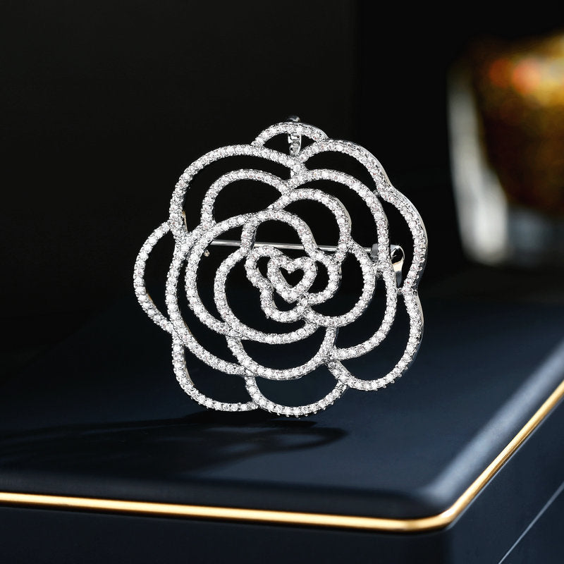 2025 Winter new coat coat scarf accessories corsage niche design zircon inlaid hollow camellia brooch