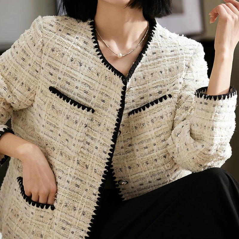 2025 High-end contrasting color Xiaoxiangfeng coat, spring and autumn white tweed short women's coat, spring new women's clothing