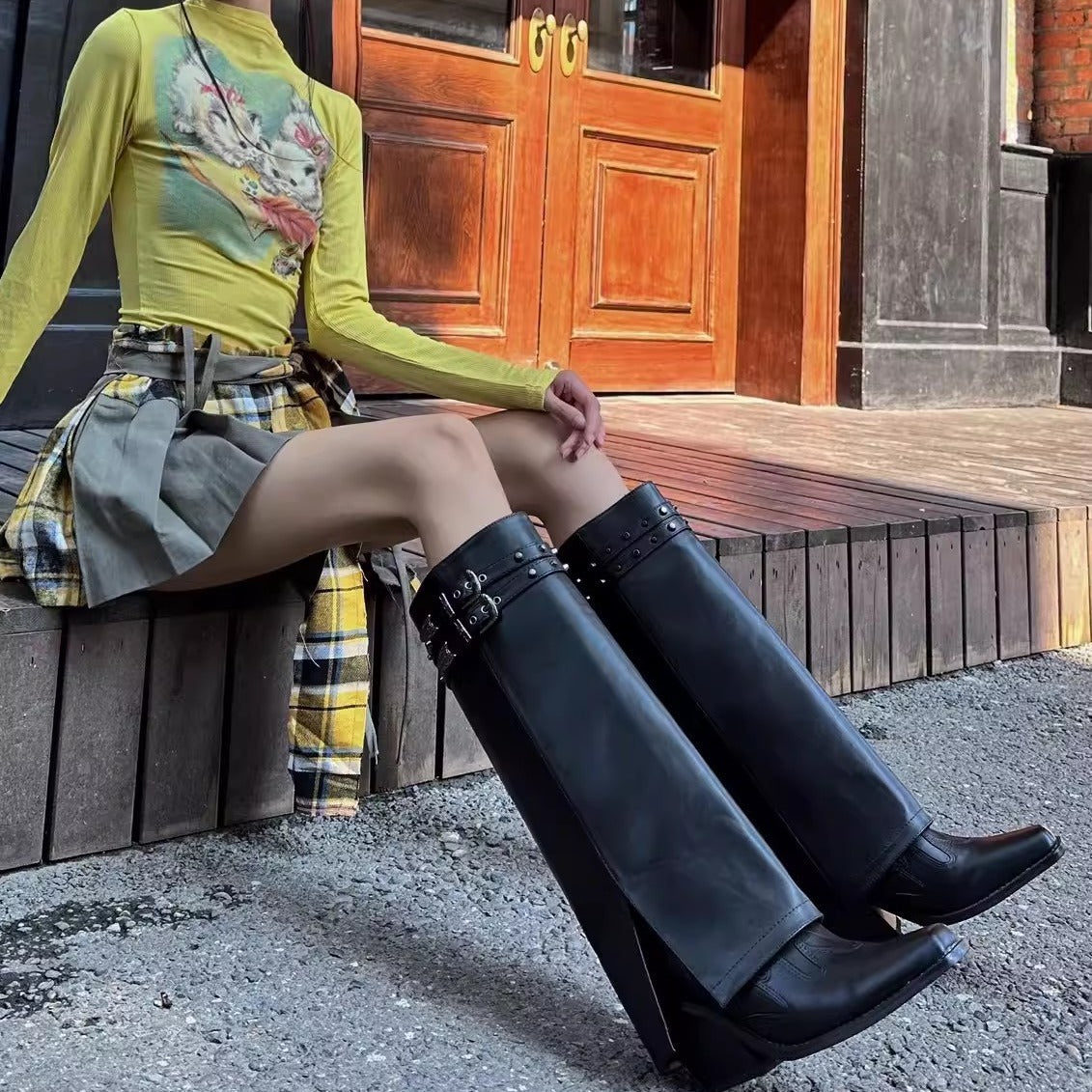 2025 Skinny Riveted Pants Boots popular Summer New Pointed Embroidered Western Cowboy Boots Dark Cool Spicy Boots Women