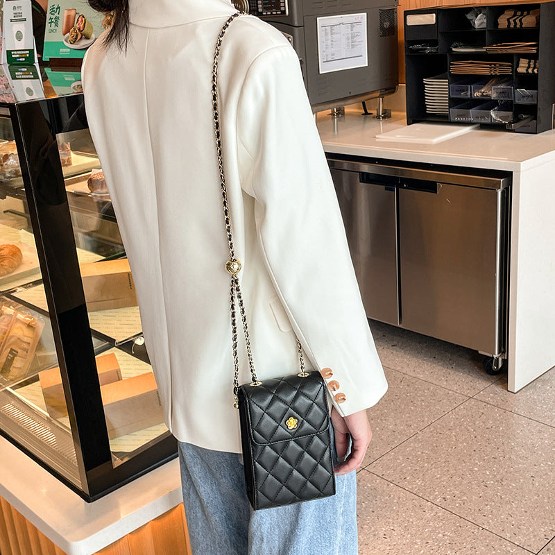 Cowhide versatile mobile phone bag women's popular new trendy chain bag 2023 niche design mini messenger bag women's summer