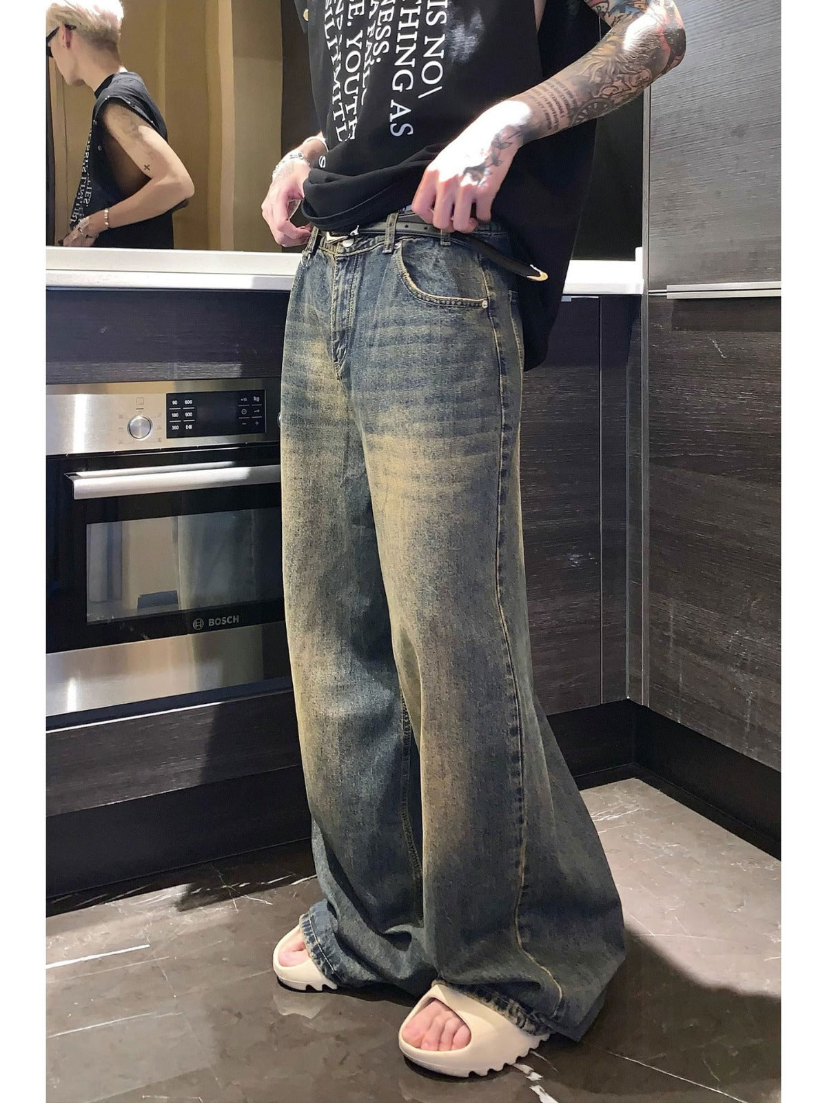 Niche worn and distressed retro washed straight jeans men's autumn new loose versatile wide-leg mopping trousers