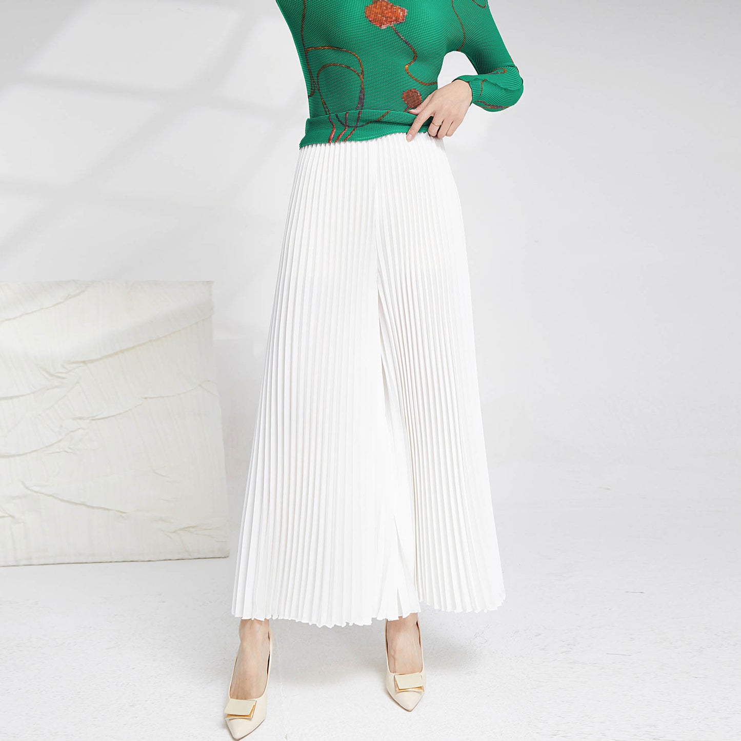 2025 pendant feeling high waist wide leg pants women's fashion Popular style loose solid color long versatile pleated casual trousers skirt