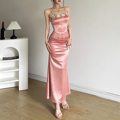 Cross-border 2025 style popular spring new women's clothing embroidered lace suspender solid color vest waist hip skirt
