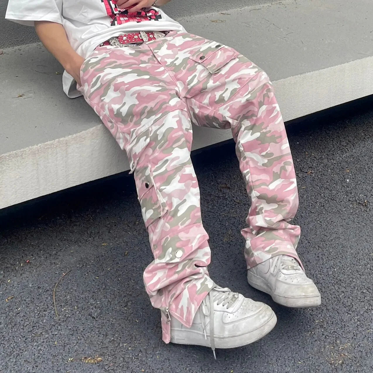 Harajuku Camou Wide Cargo Pants Hiphop Zipper Multi-pocket Pink Camouflage Micro Flared Pants for Men Slim Women Clothing