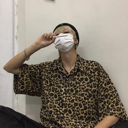 Korean Fashion Street Retro Leopard Shirts for Men Casual All-match Loose Hawaiian Print Lapel Short Sleeve Shirt Men and Women