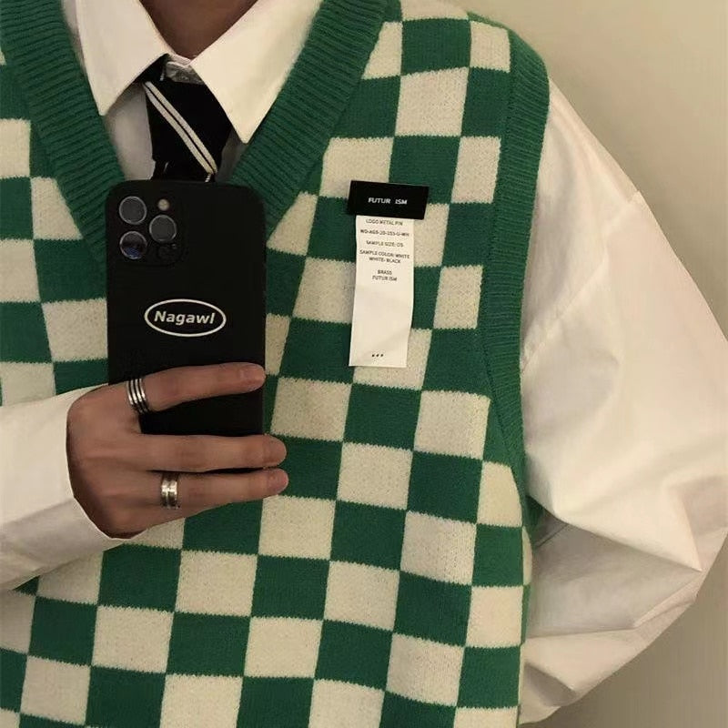 Autumn Arctic Velvet Checkerboard Pattern Men's Sweater Vest Retro V-neck Sleeveless Knit Vest Woolen Korean Clothes